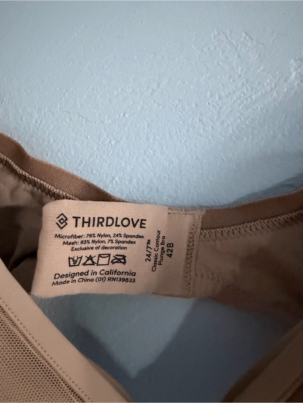 ThirdLove 24/7 Classic Contour Plunge Bra - Picture 4 of 9